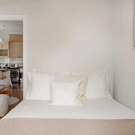 Апартаменти Alegria Living In