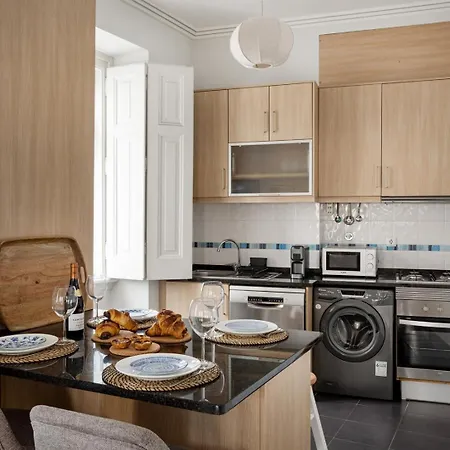 Апартаменти Alegria Living In *